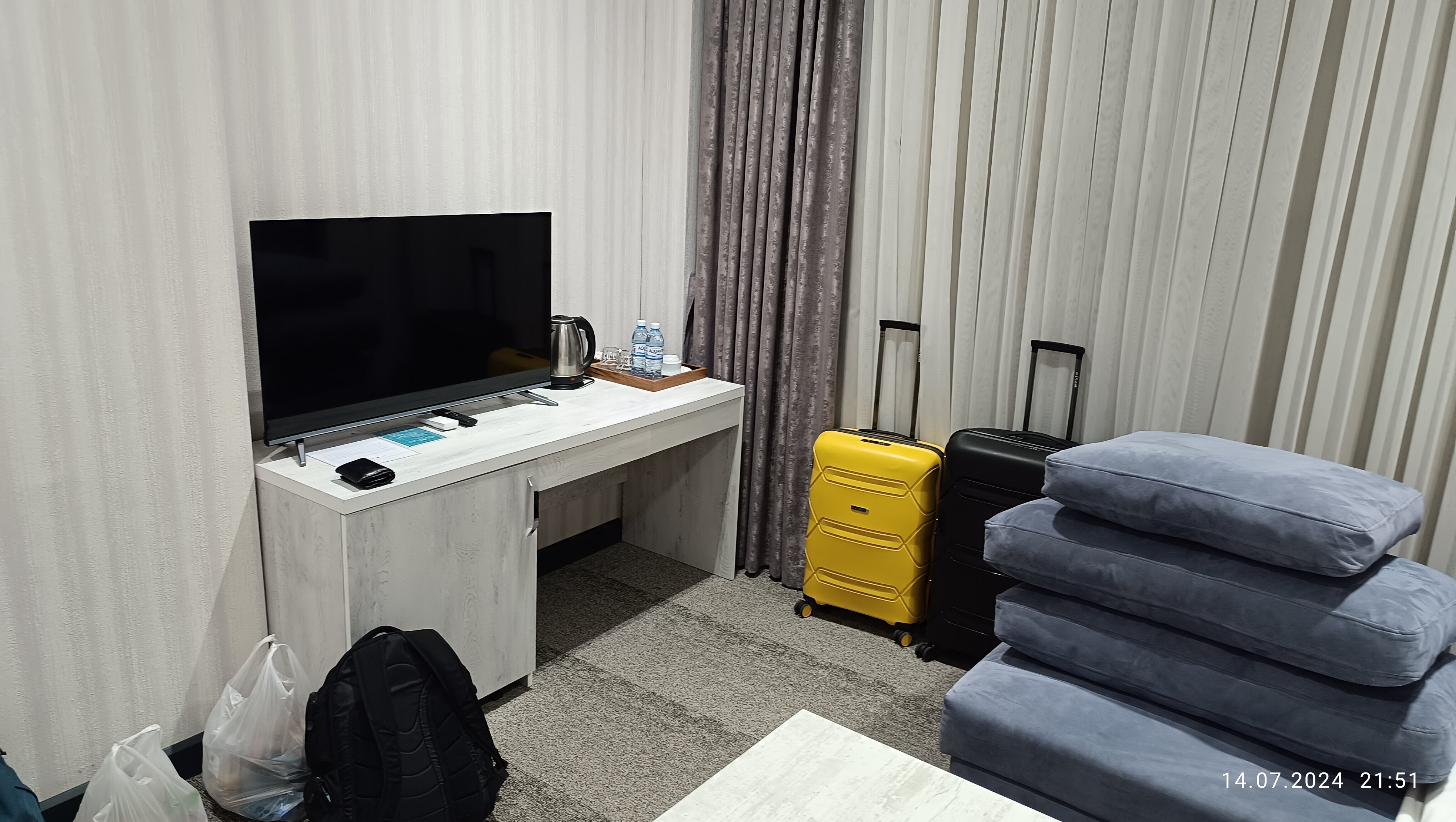 Фото Home Suites Baku — Halal Hotel