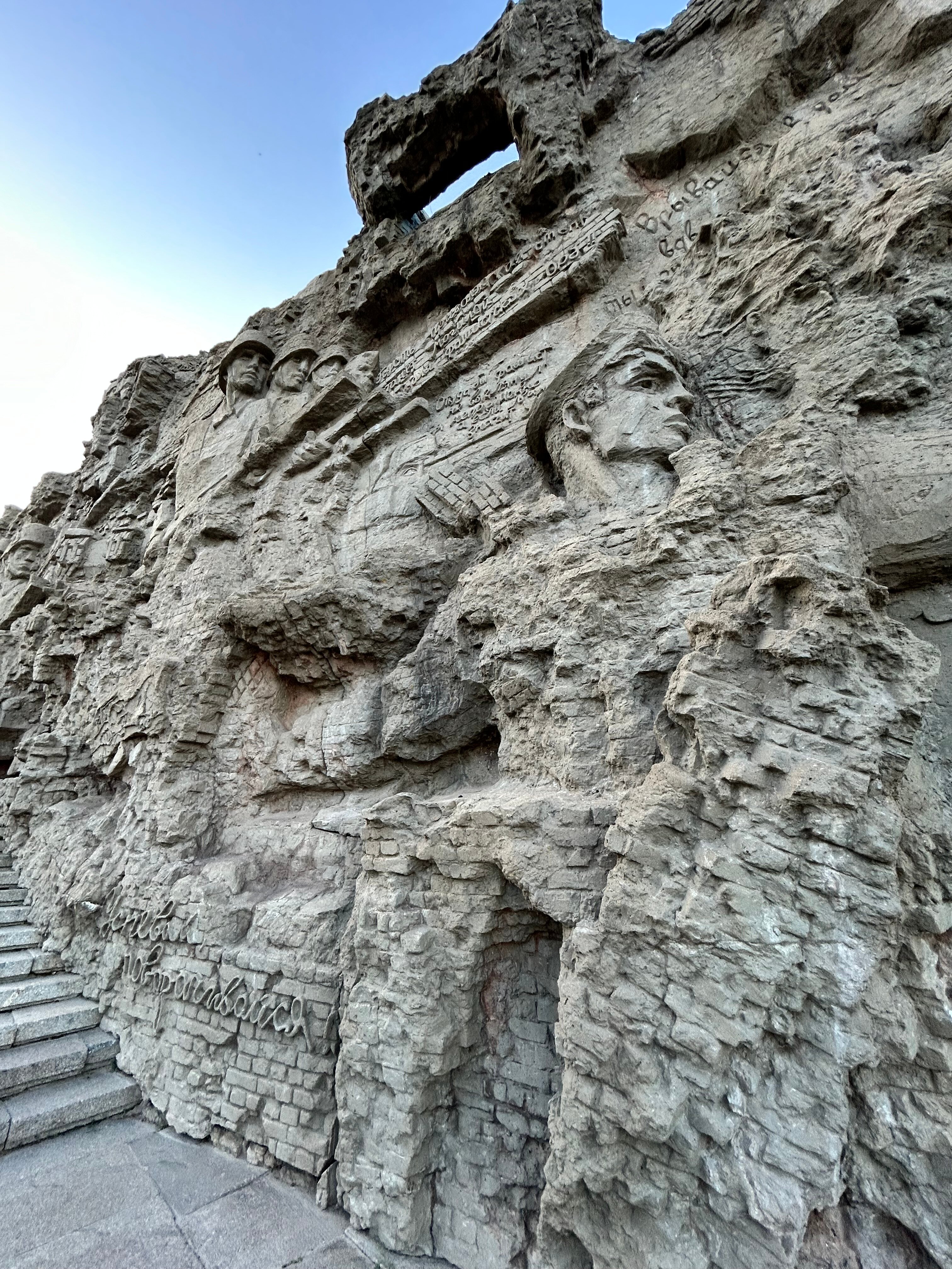 Фото Дом с лилиями