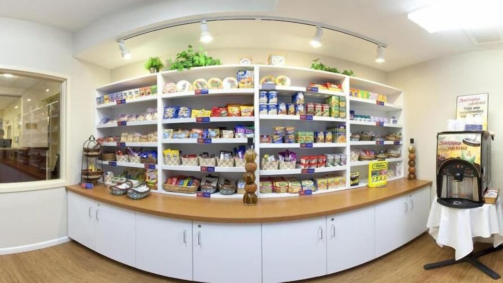 Фото Candlewood Suites West Little Rock, an Ihg Hotel