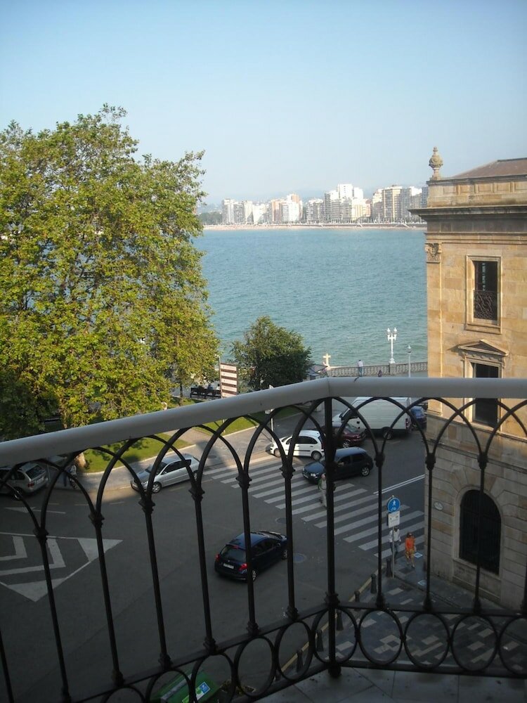 Фото Hotel Asturias