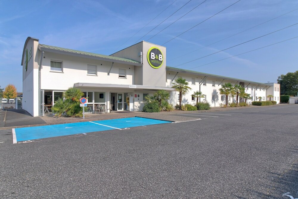 Фото B&b Hotel Pau Lescar