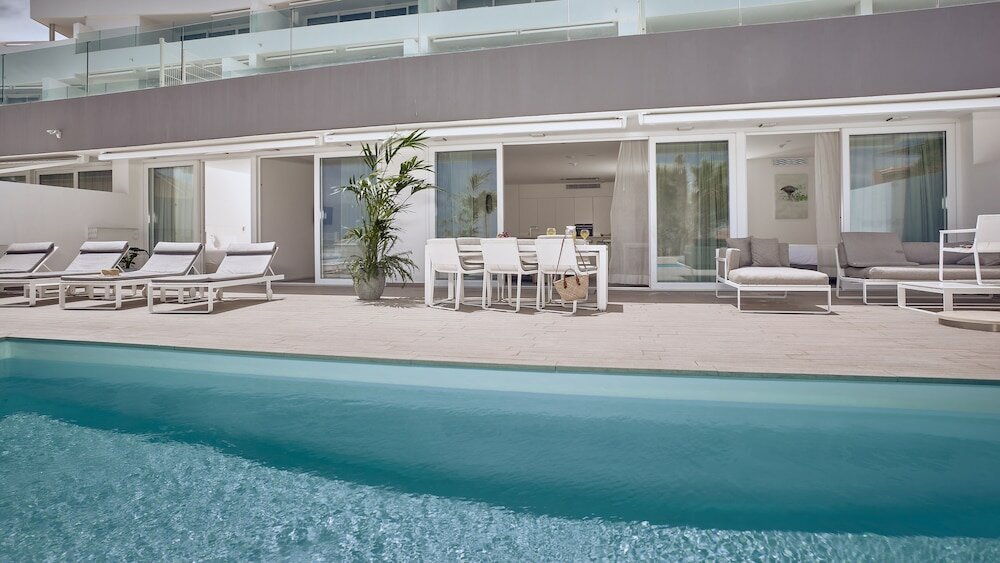 Фото Отель Baobab Suites