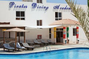 Гостиница Long Beach Resort Hurghada