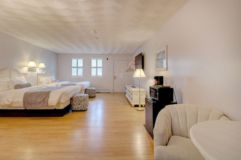 Фото Hamilton Village Inn