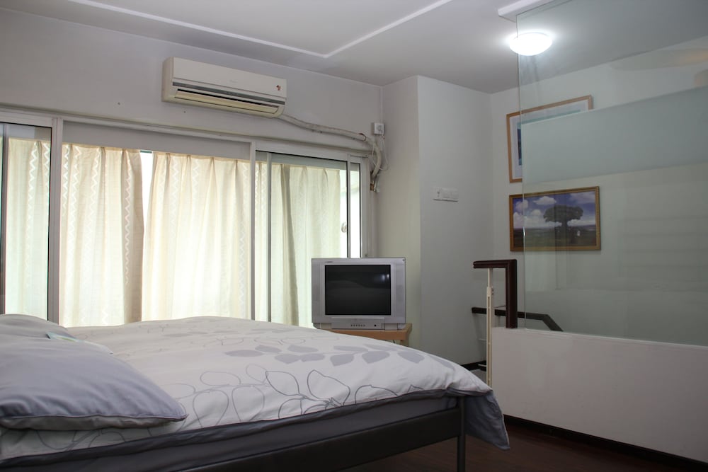 Фото World Union Service Apartment Cosmo