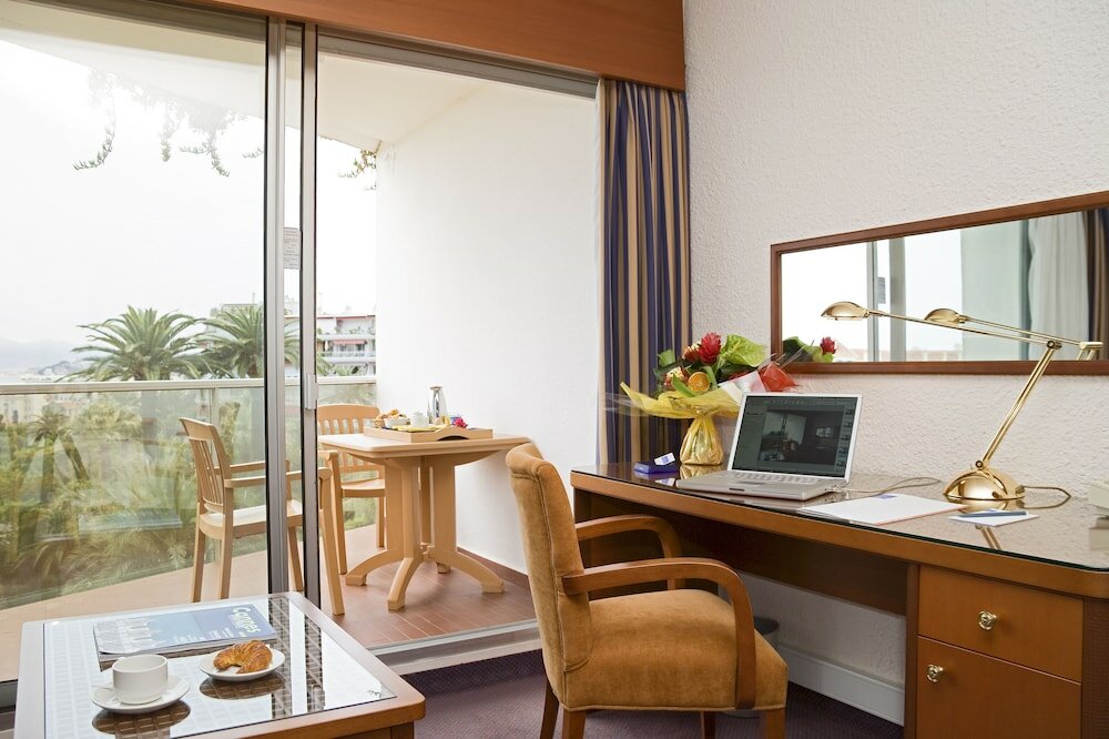 Фото Novotel Cannes Montfleury