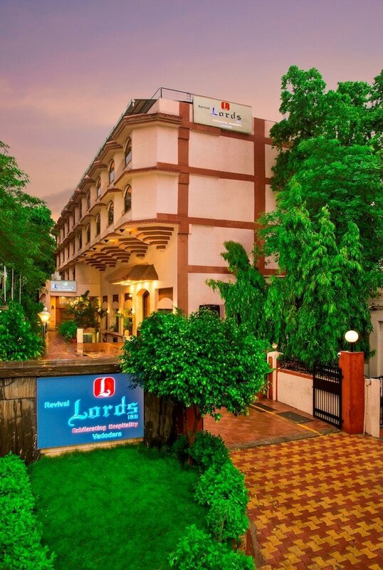 Гостиница Lords Inn Vadodara в Вадодаре