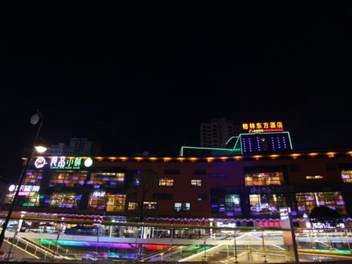Гостиница GreenTree Eastern ZiGong Huashang International City Huichuan Rd Hotel в Цзыгуне