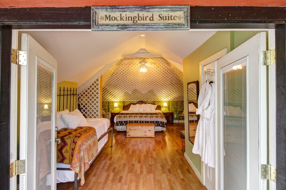 Фото Inn on the Riverwalk