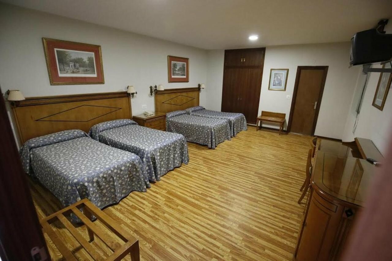 Фото Hotel Iberia