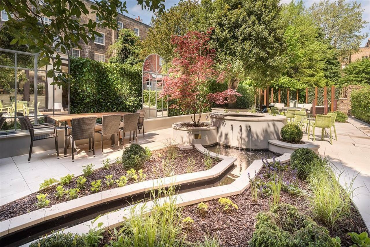 Фото Bedford Hotel