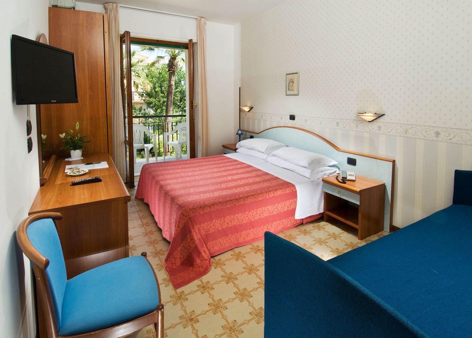 Фото Hotel Relax