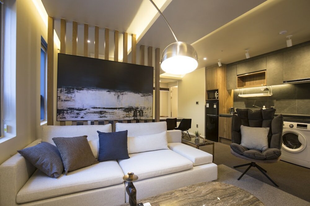 Фото Uh Suite The Jongno