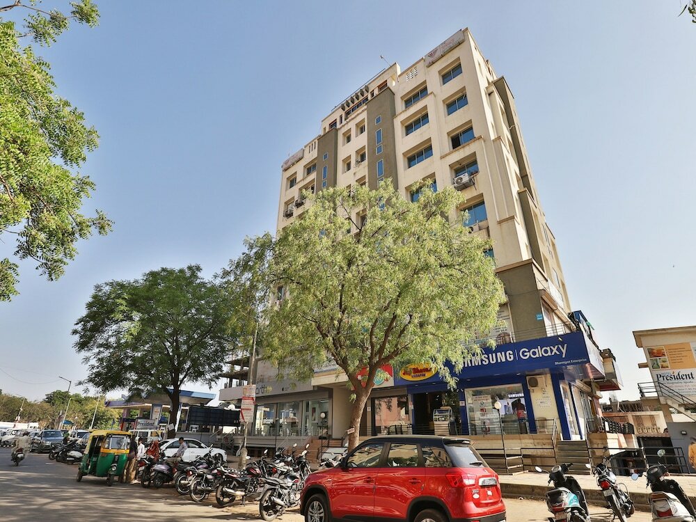 Фото Отель President Inn by Sky Stays