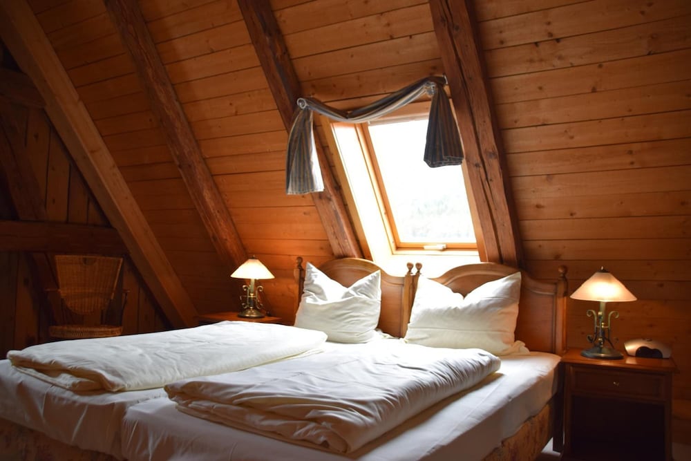 Фото Gutshof Hotel Waldknechtshof