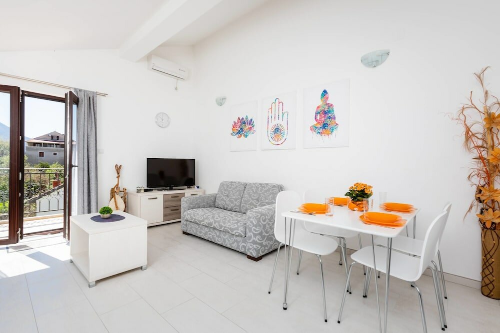 Фото Apartments Miramar