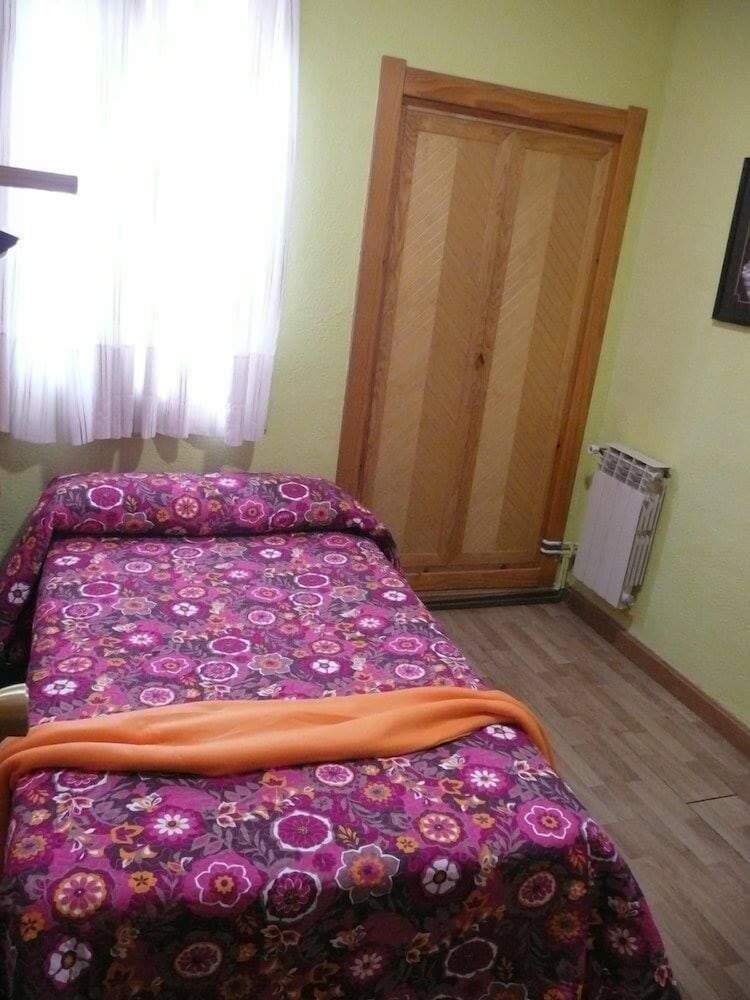 Фото Hostal Rioja Condestable