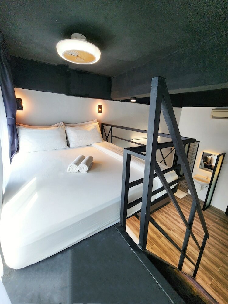 Фото Georgetown Inn by Sky Hive