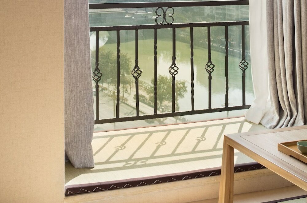 Фото The Hidden House Hotel