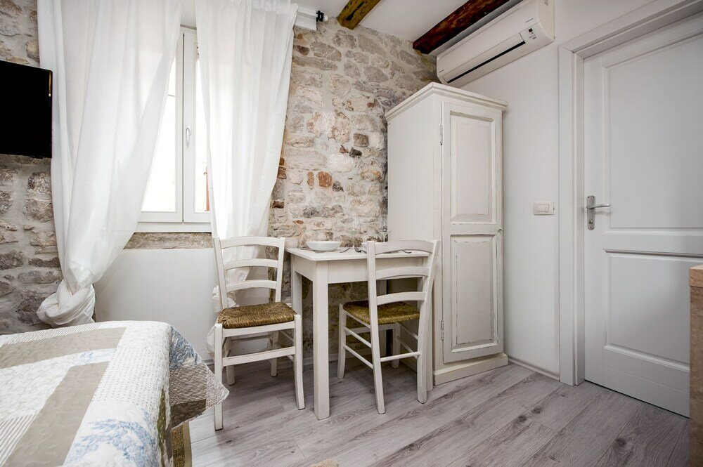 Фото Apartment and Studio Ca 3 Vie