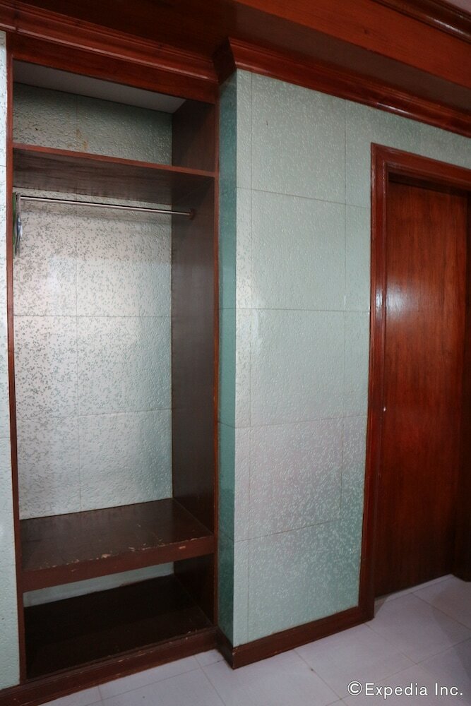 Фото Obdulia's Business Inn