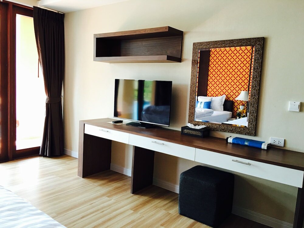 Фото Elegancy Resort Hua Hin