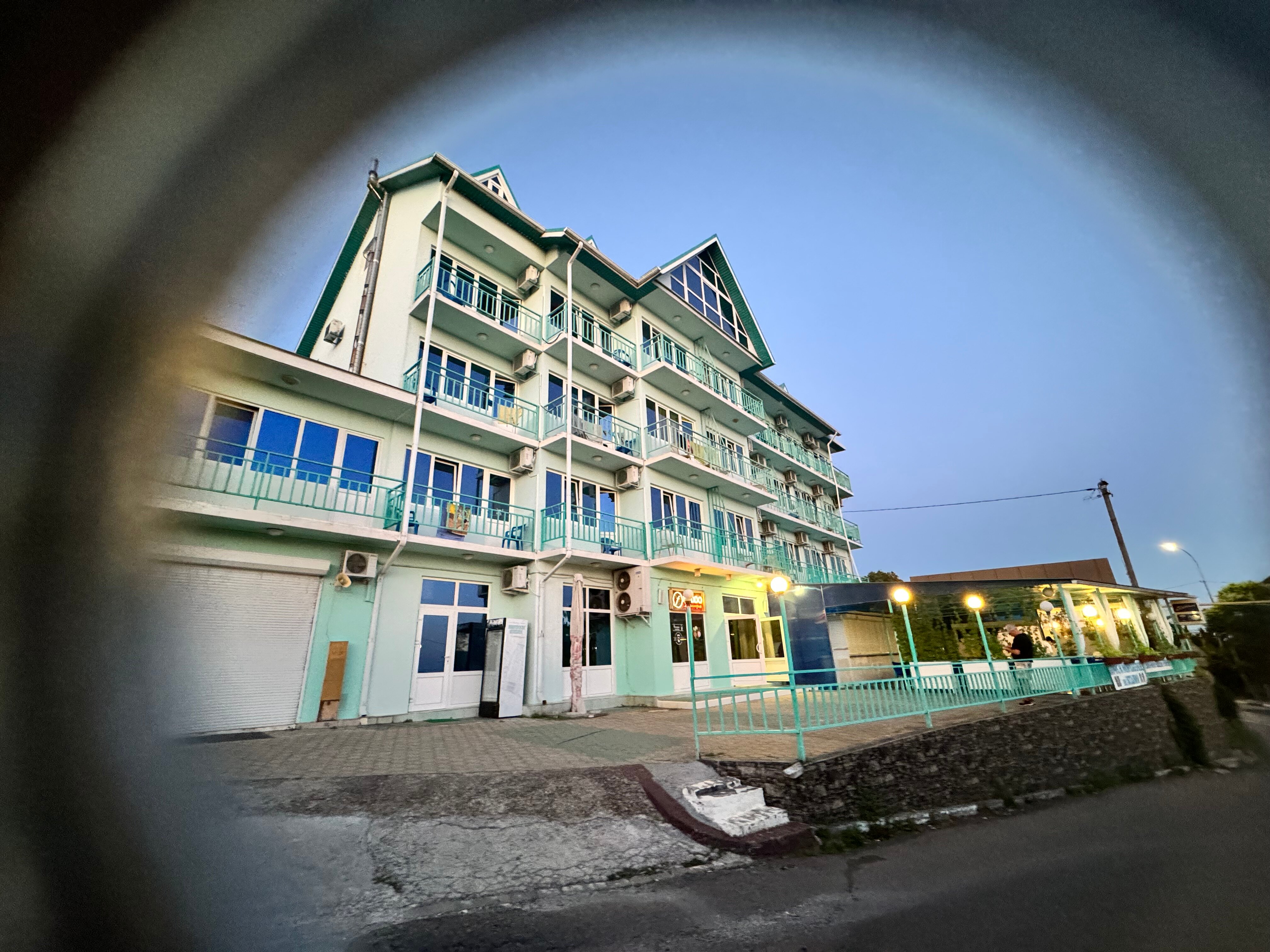 Фото отеля 1