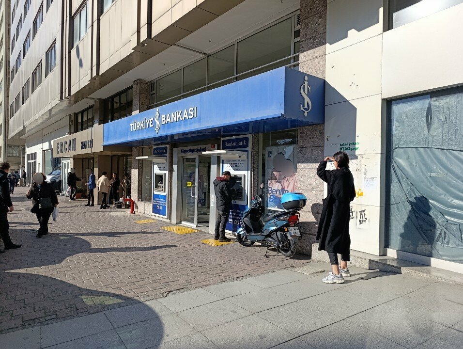 ATM Turkey Is Bank ATM, Istanbul, photo