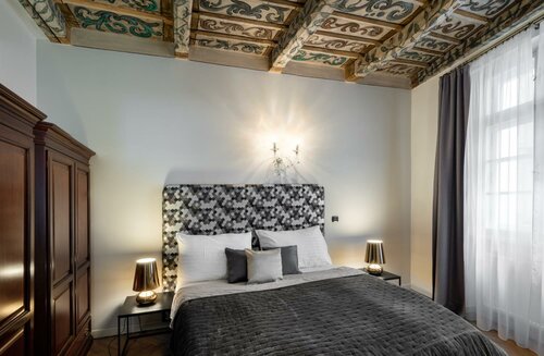 Гостиница Chateau 9 Apartments by Adrez Living в Праге