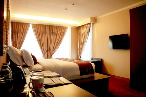 Гостиница Lion Hotel & Plaza в Манадо