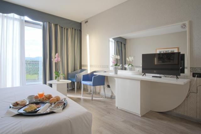 Фото Viest Hotel