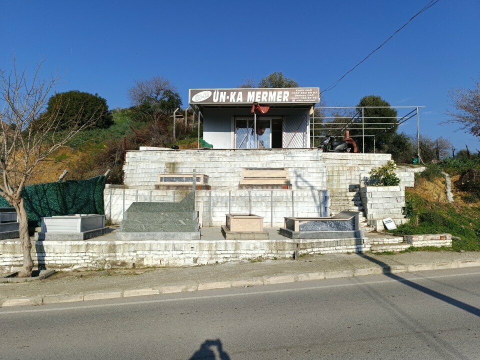 Production of tombstones Unka Marble, Izmir, photo