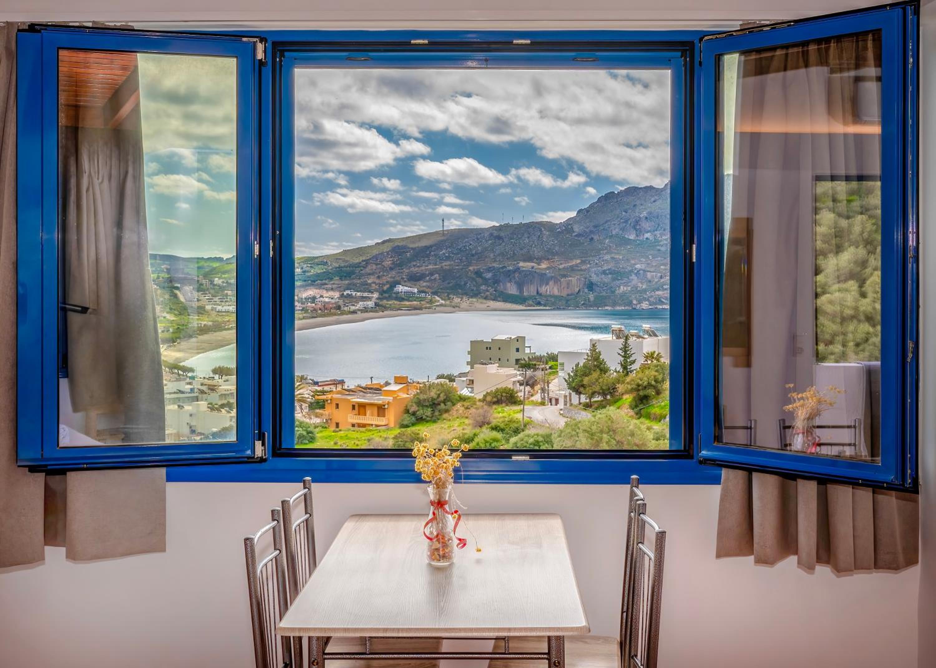 Фото Panorama Studios and Apartments