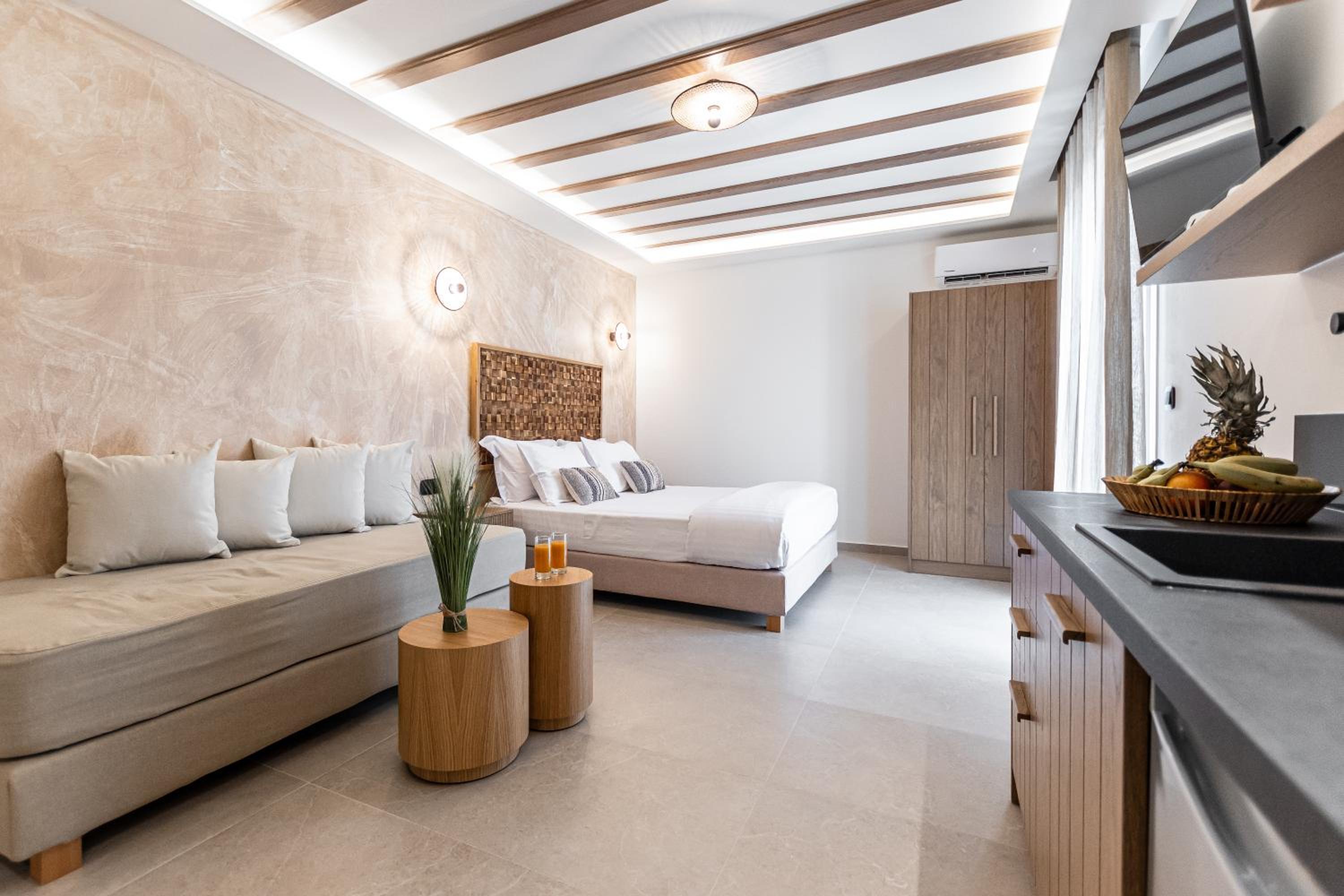 Фото Perla Hotel