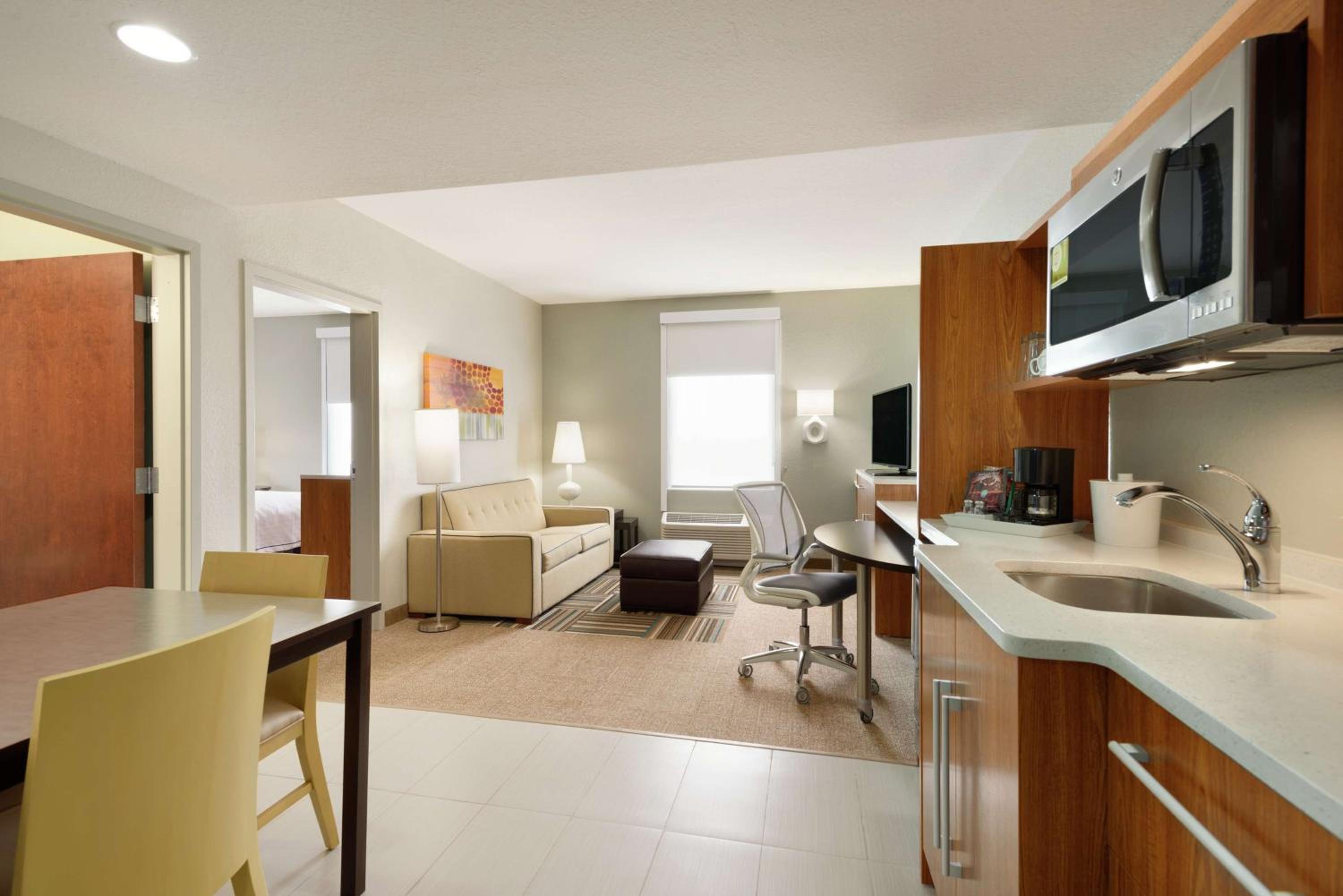 Фото Home2 Suites by Hilton Florida City, Fl
