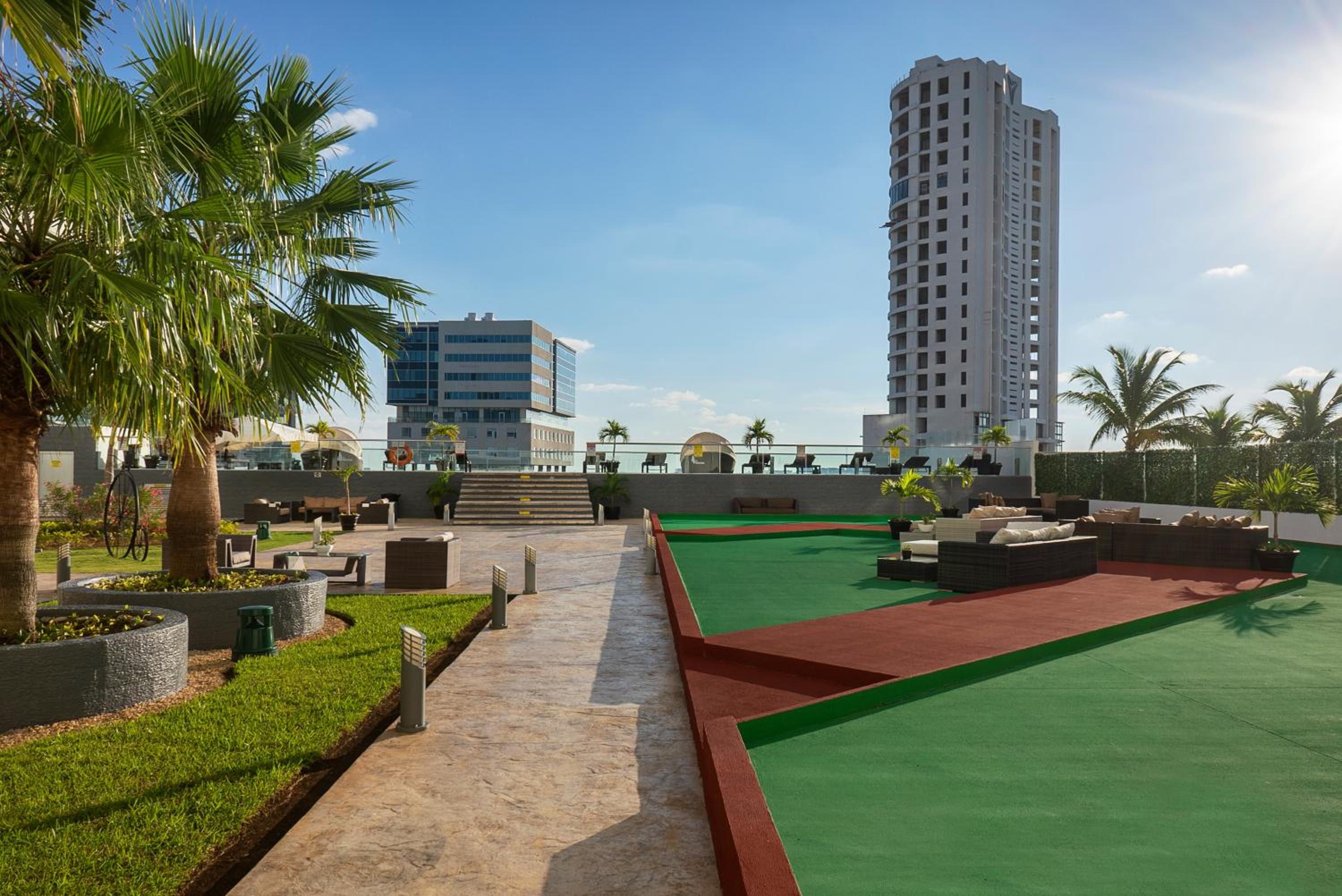 Фото Suites Malecon Cancun Torre Vancouver