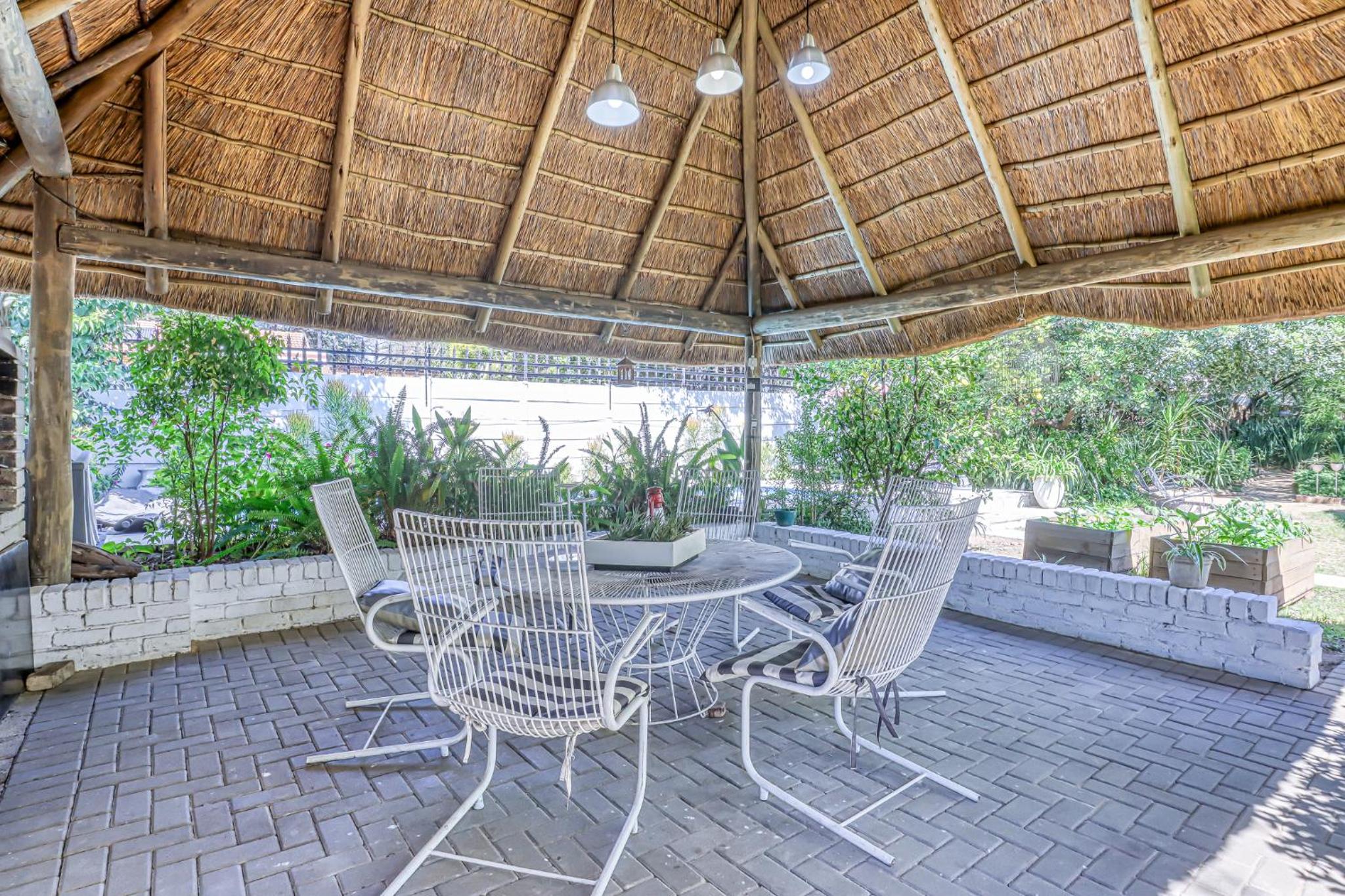 Фото Bedford Manor