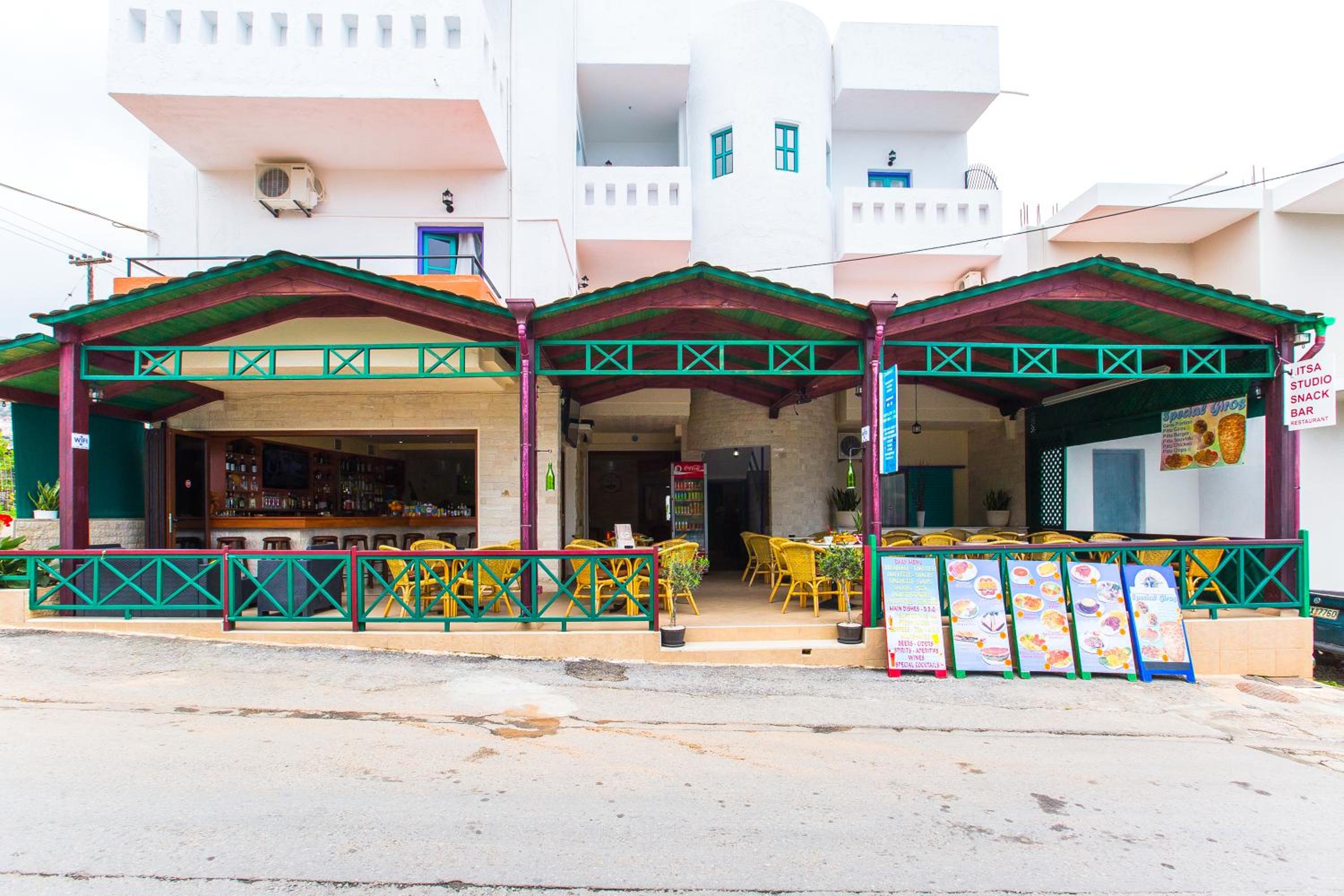 Фото отеля 1