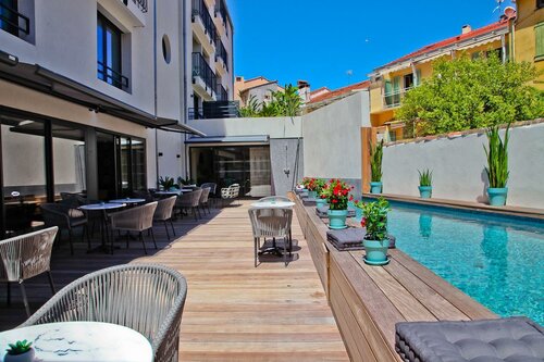 Гостиница La Villa Port D Antibes & SPA в Антибе