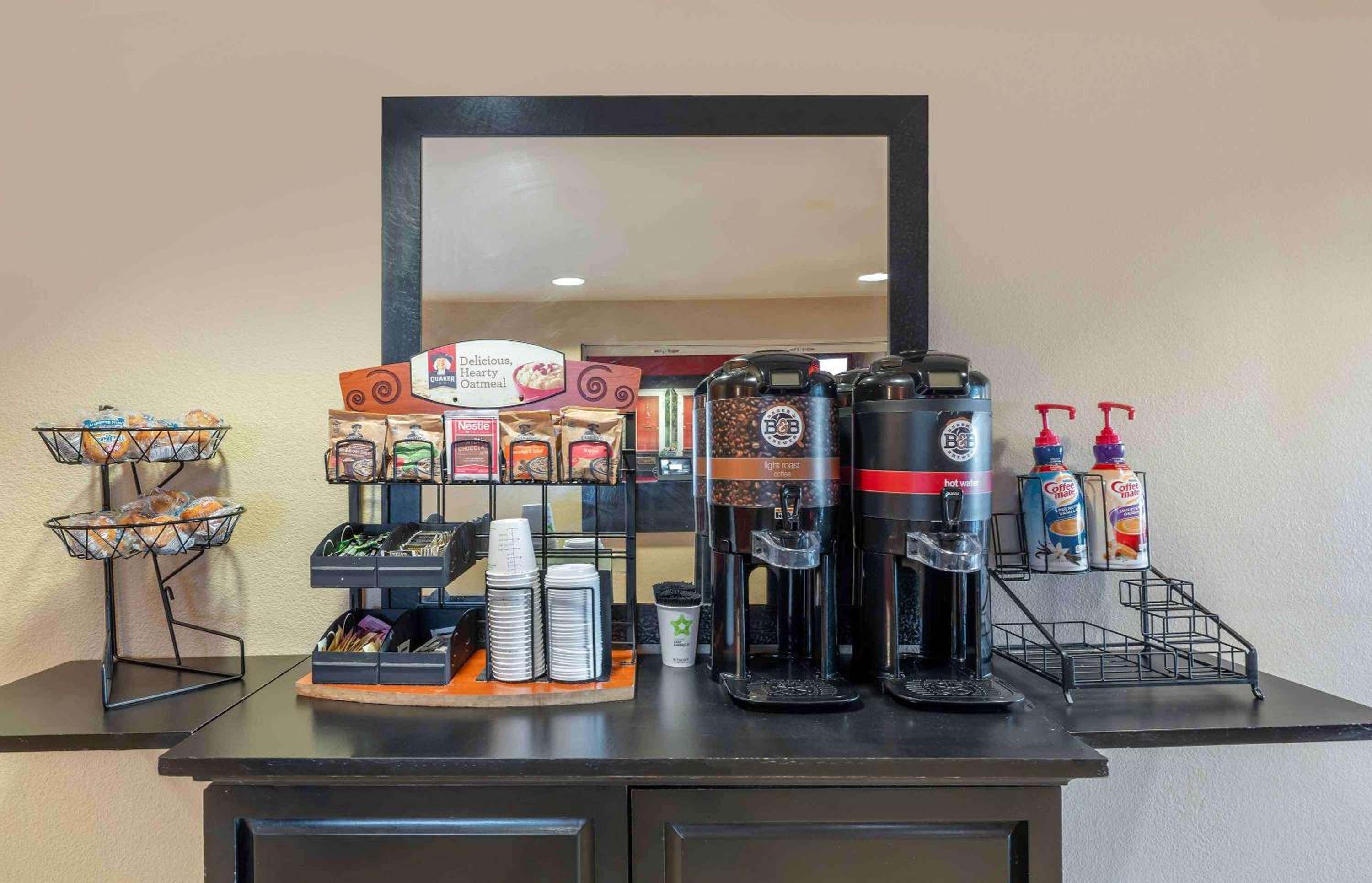 Фото Extended Stay America Suites Oakland Emeryville