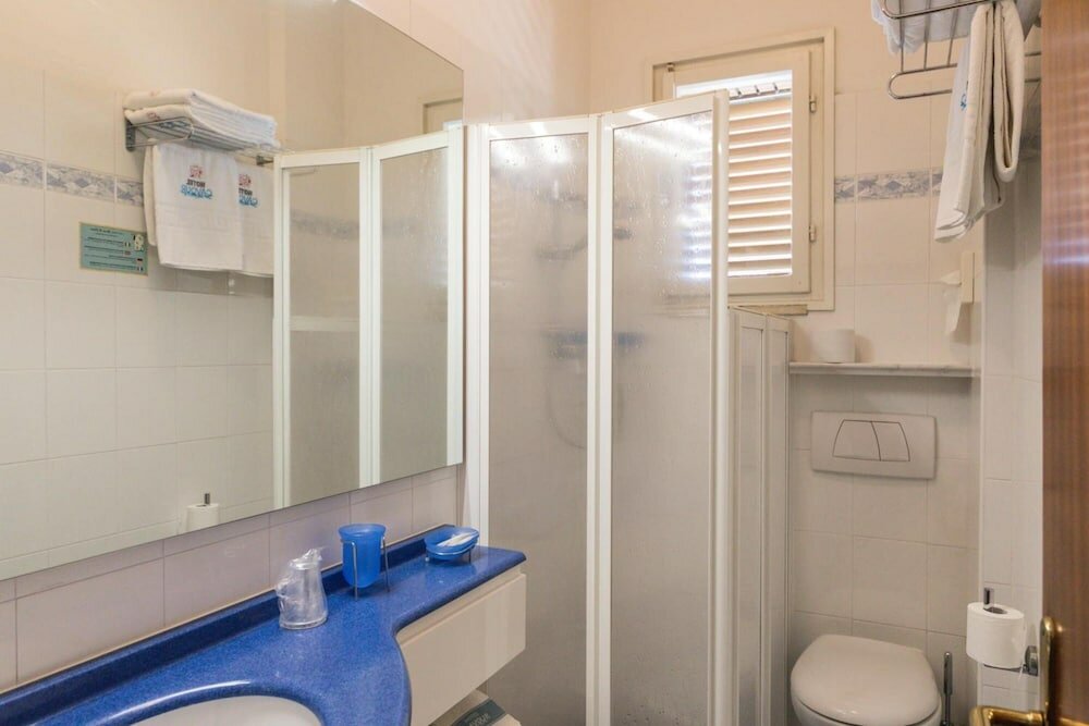 Фото Hotel Cavour Cesenatico
