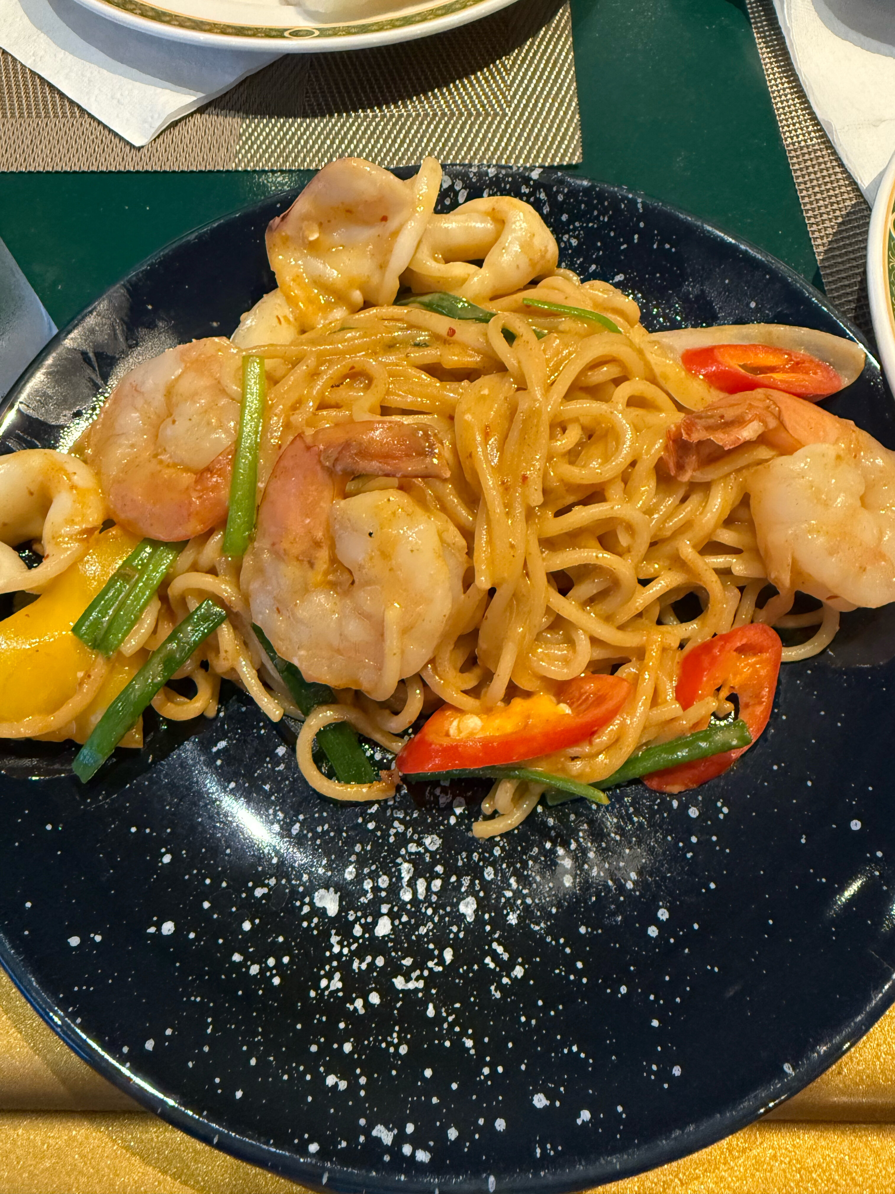 Фото Golden Tulip Sovereign Hotel