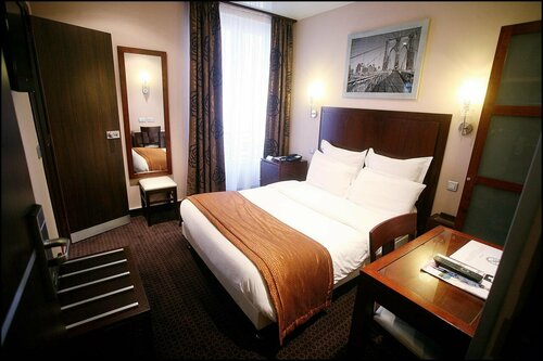 Гостиница Grand Hotel Francais в Париже