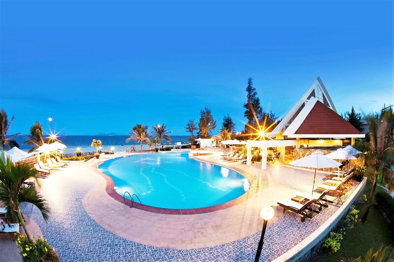 Гостиница Sandy Beach Non Nuoc Resort в Дананге