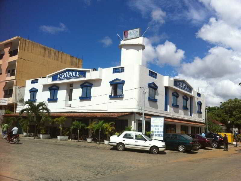 Гостиница Hotel Acropole в Котону