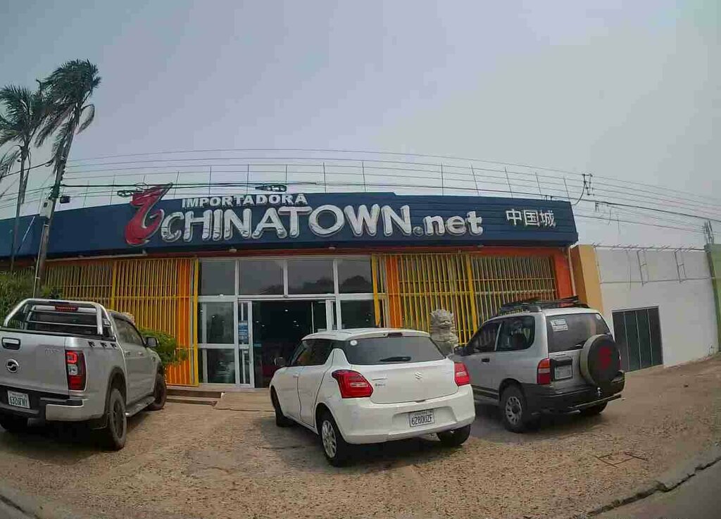 Household appliances store Importadora Chinatown.net, Santa Cruz de la Sierra, photo