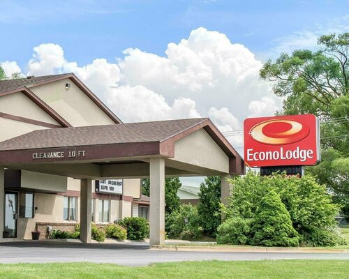 Гостиница Econo Lodge Traverse City