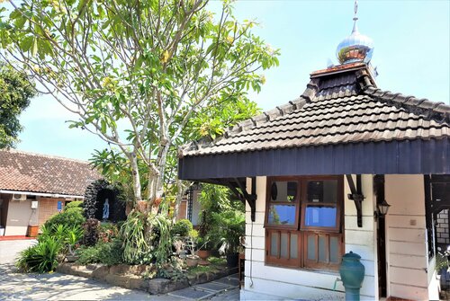 Гостиница Hotel Perdana в Клатене