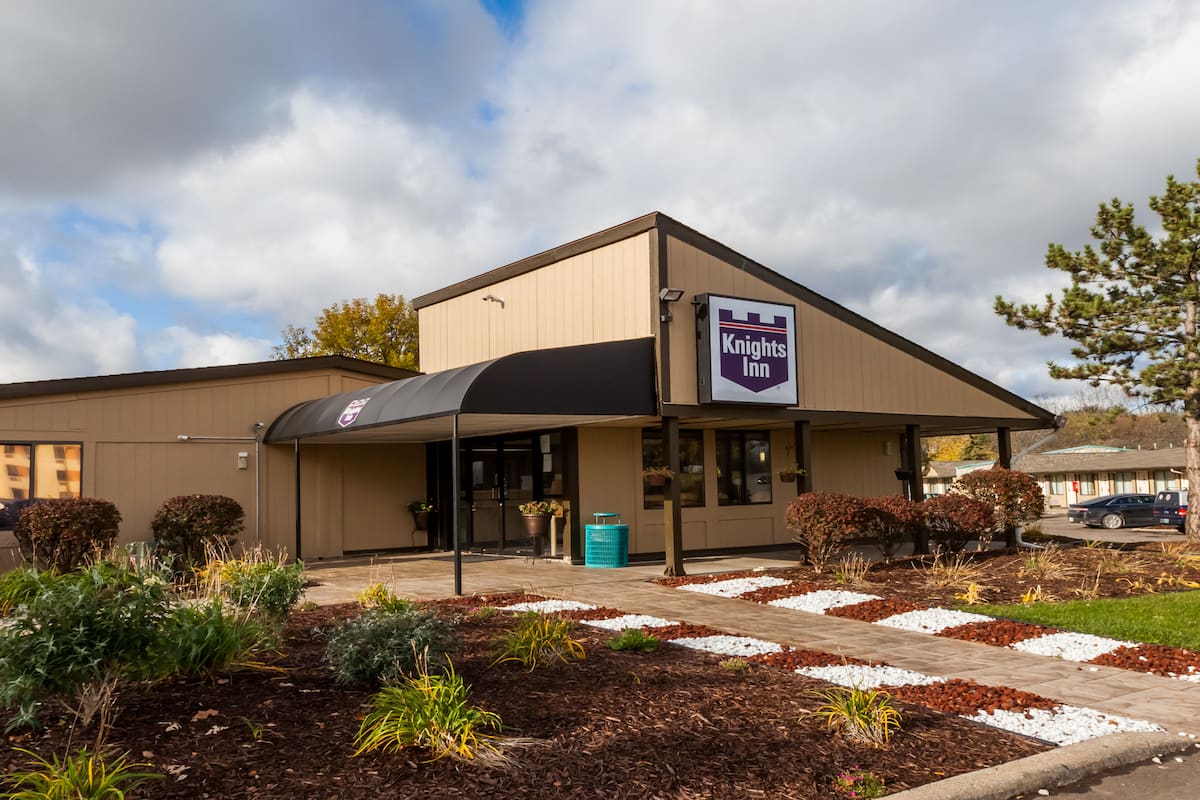 Фото Knights Inn Flint