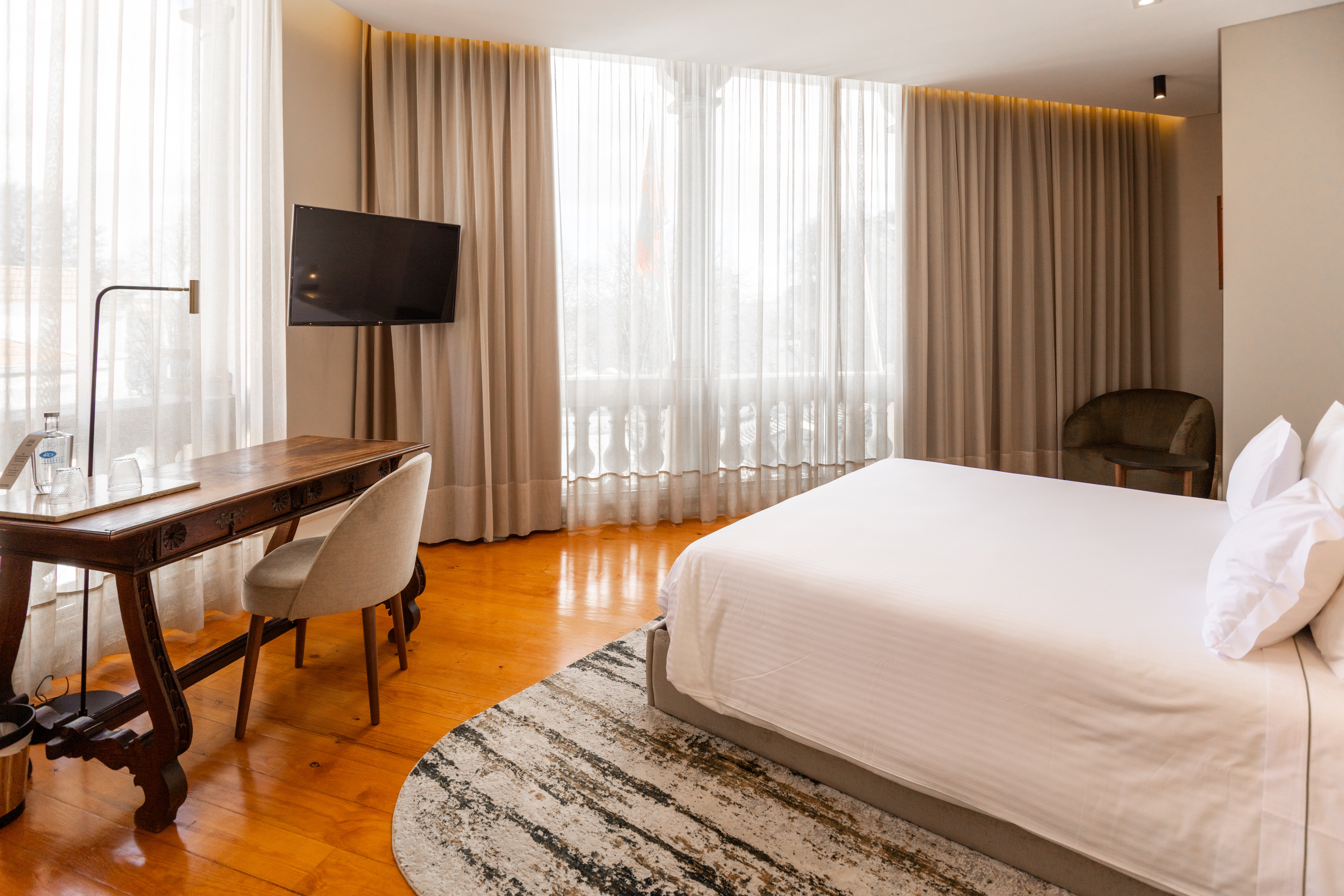 Фото Avenida Boutique Hotel